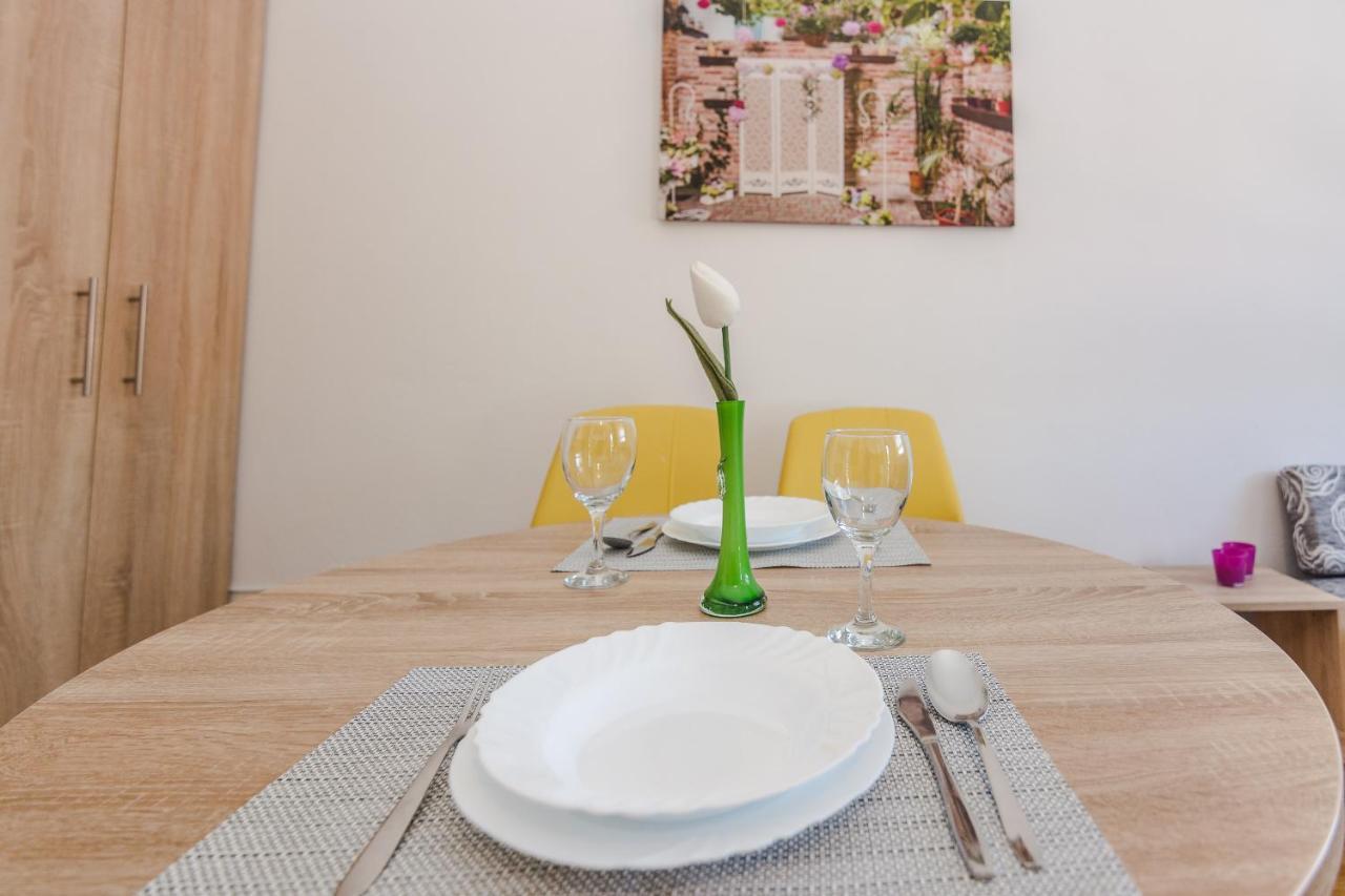 Apartments Marija 스타리그라드 파클레니차 외부 사진